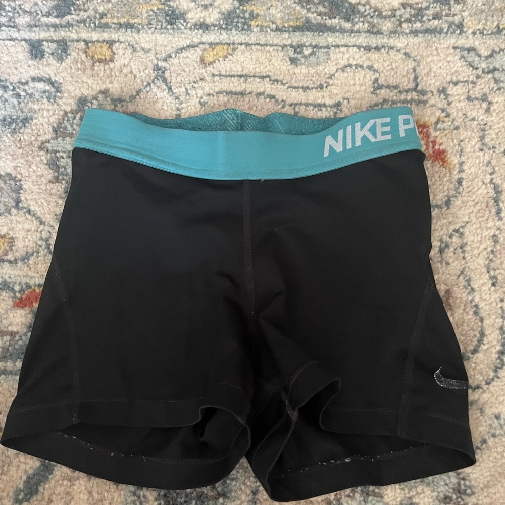 Bundle of Nike pros, both size xs
